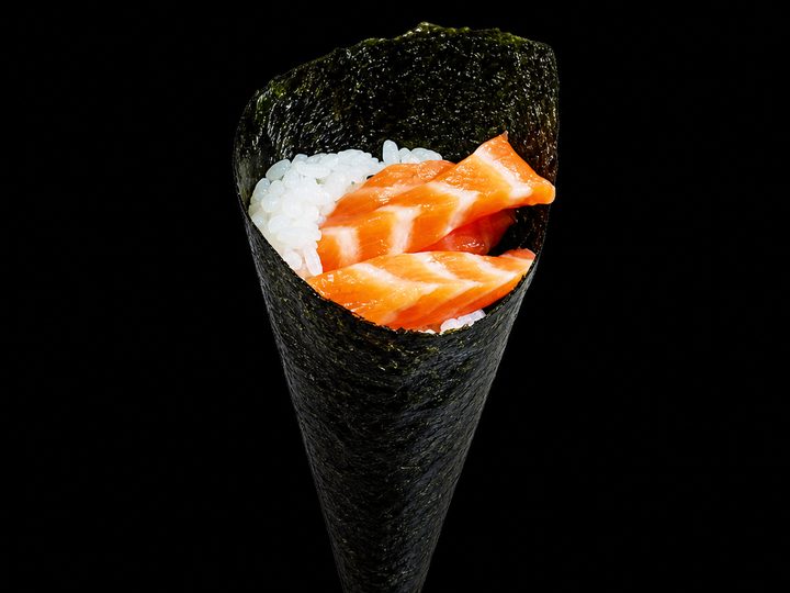 Salmon Hand Roll